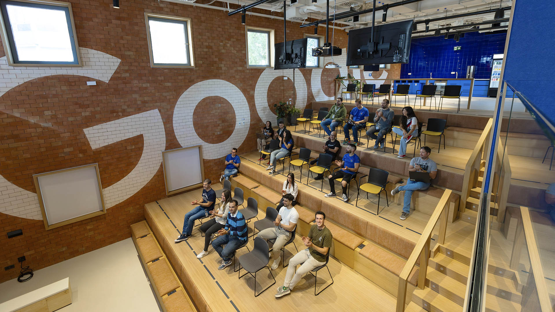 Hoy, la ciberseguridad de Google LLC, huele a biznagas malagueñas · Foto: Google España